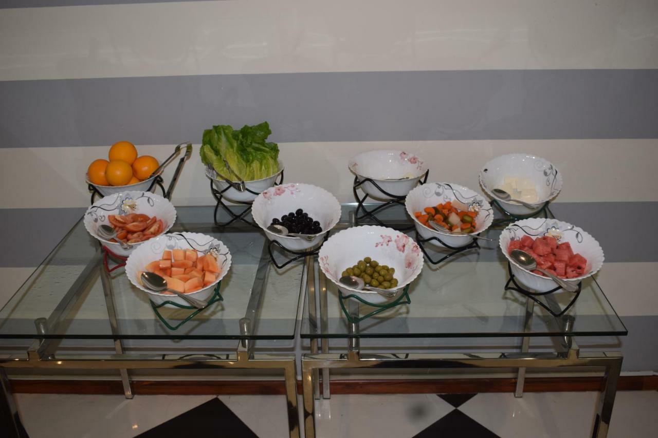 Aldar Hotel Sharjah Esterno foto